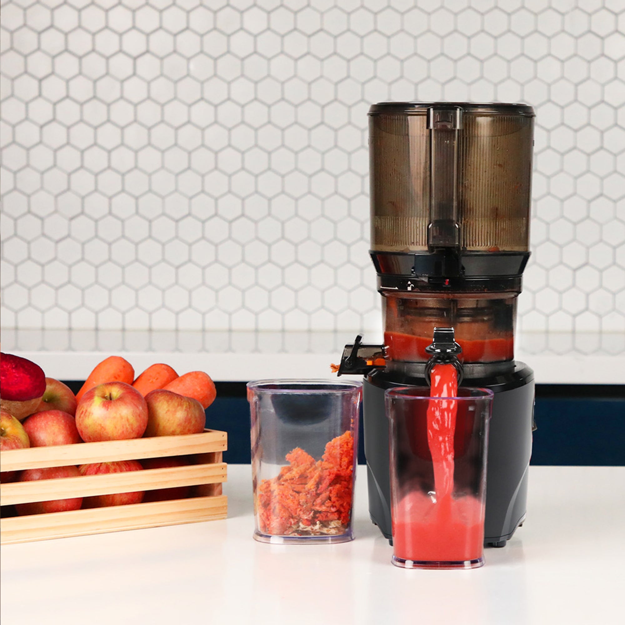 Kuvings Cold Press Juicer Pearl Black Auto 10