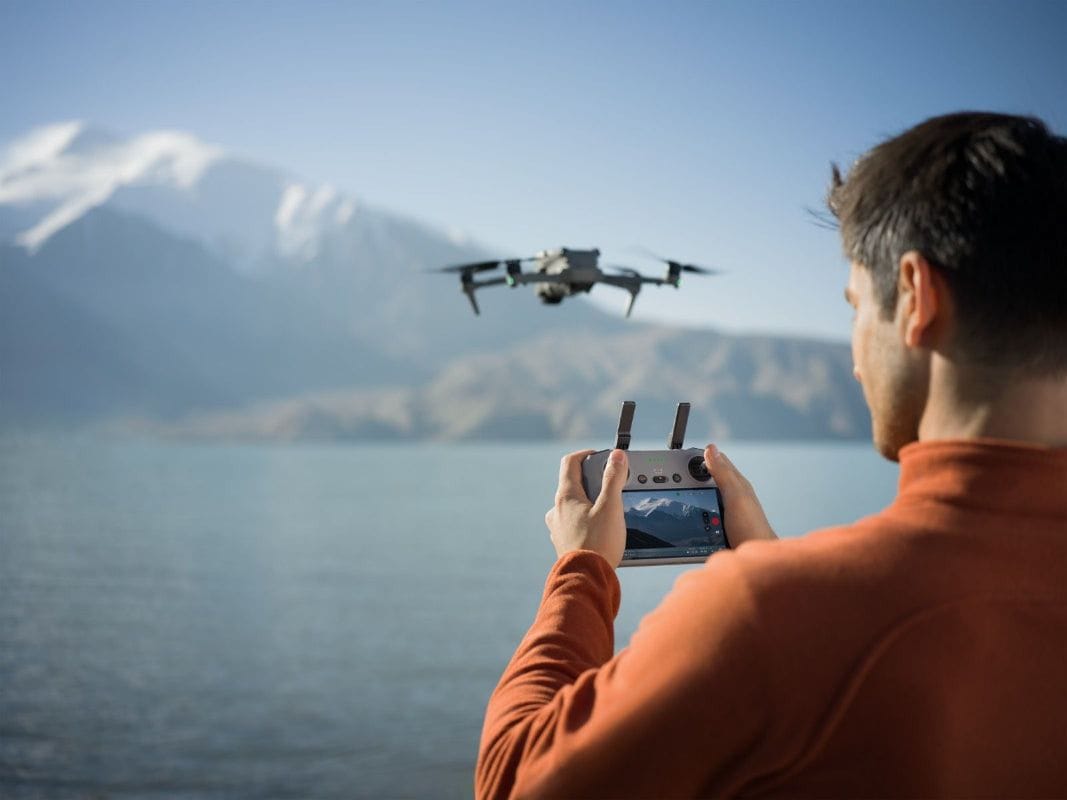 DJI AIR 3S FLY MORE COMBO (DJI RC 2)