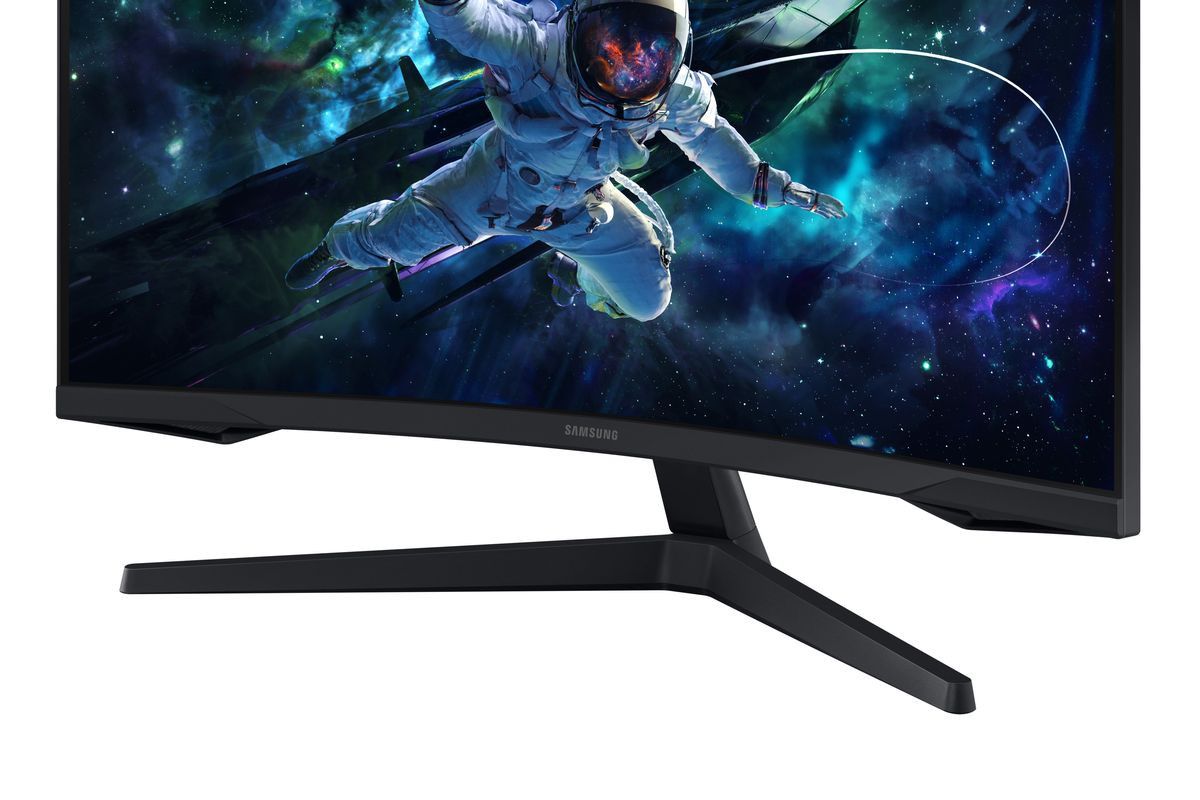 Samsung G55 32" QHD 1ms 165Hz FreeSync Gaming Monitor LS32CG552EAXXA
